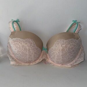 Victoria's Secret Dream Angels Demi Lined Lace Bra 32D